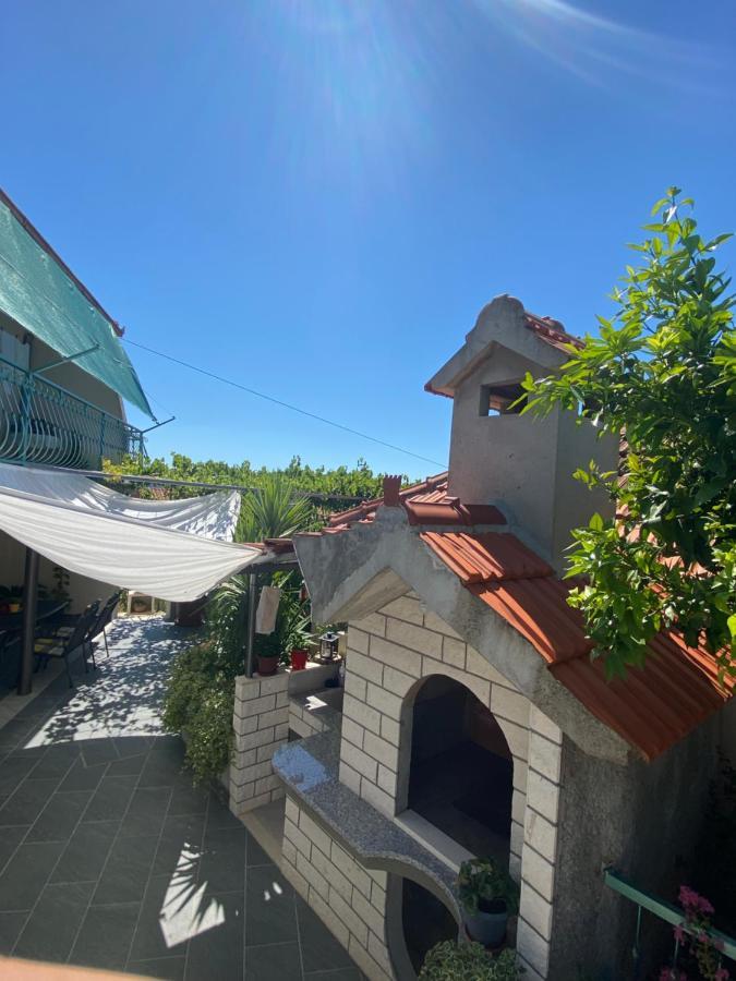 Apartman Petra Gustirna Екстер'єр фото